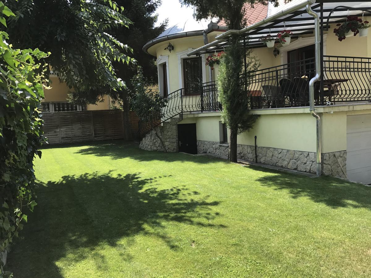 Palma Villa In City Park Budapest - Semi Suteren Luaran gambar