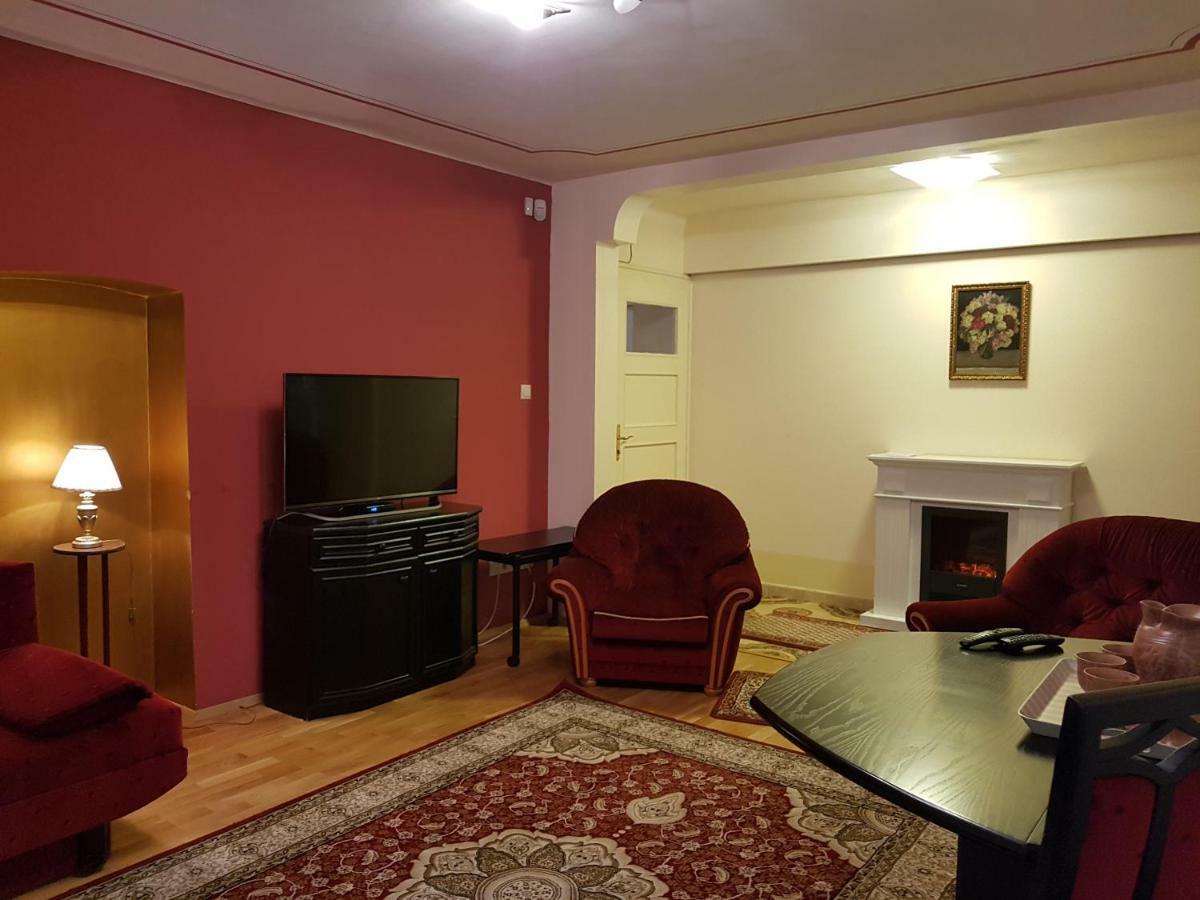 Palma Villa In City Park Budapest - Semi Suteren Luaran gambar